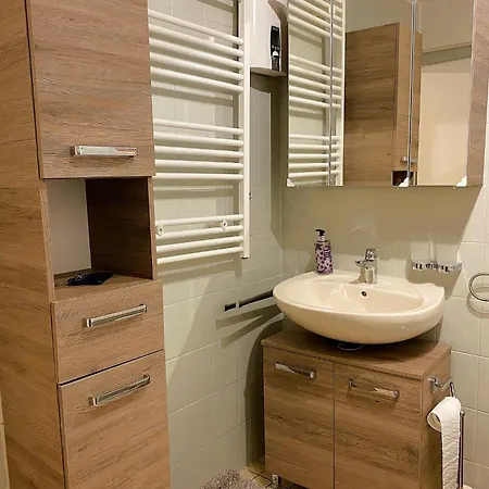 Tilda Im Haus Moselwelt 公寓 *