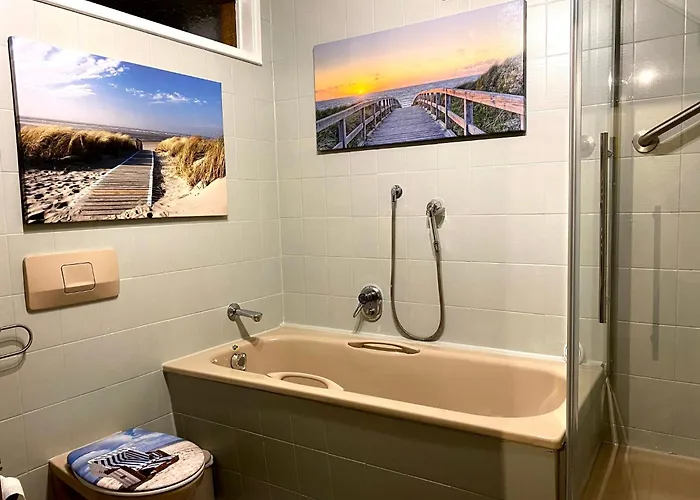 Tilda Im Haus Moselwelt * Zell